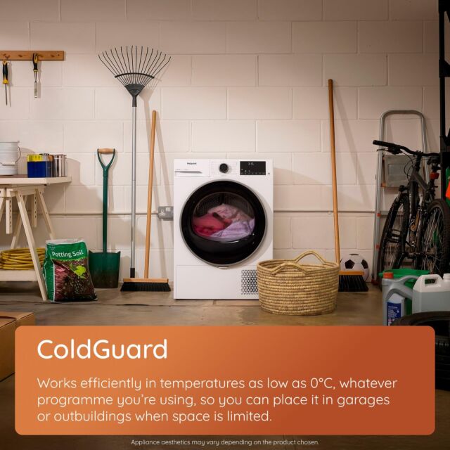 Hotpoint CHSD83MBBUK Freestanding 8kg Heat Pump Tumble Dryer with ColdGuard - Black