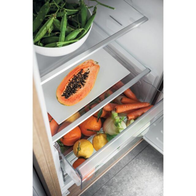 Hotpoint HSZ18012UK Built-In Fridge - White
