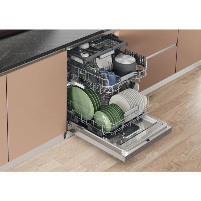 Hotpoint H7F HS51 X UK Maxi Space Freestanding 15 Place Settings Dishwasher